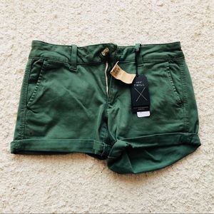 AE green shorts